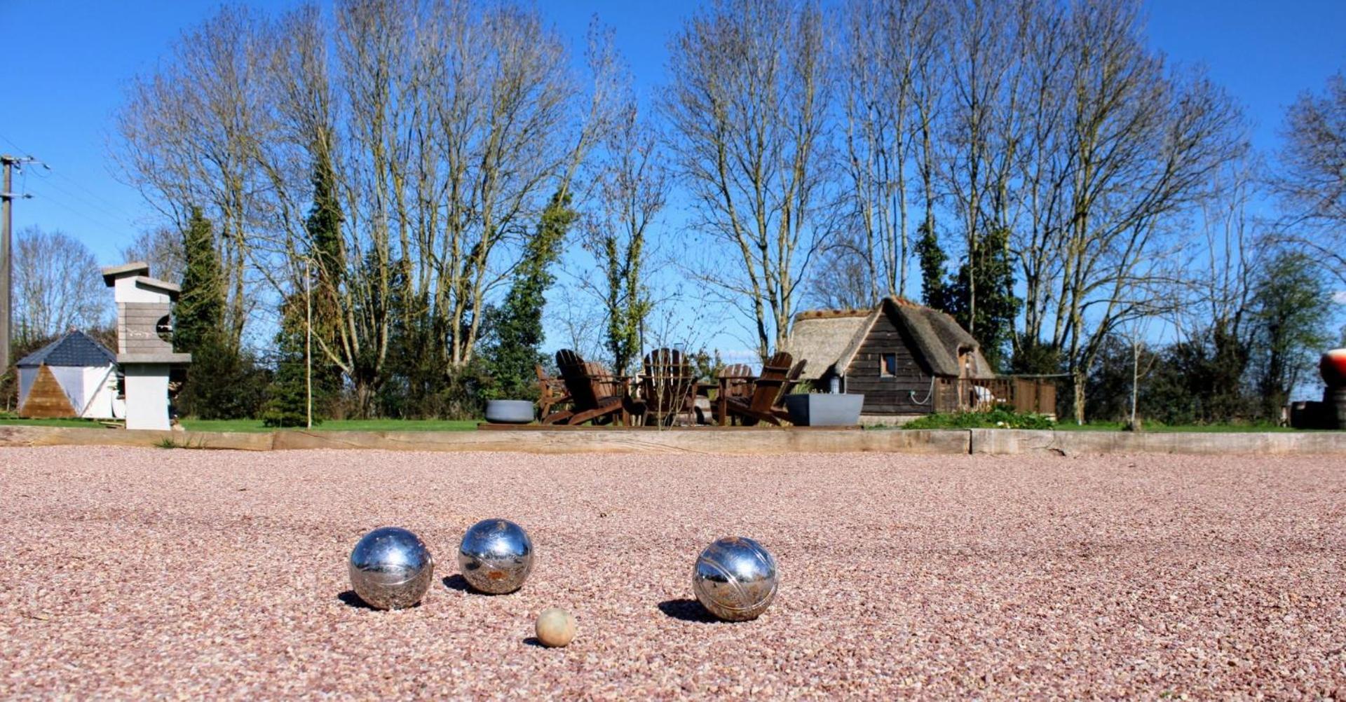 Les Mini-Chaumieres Vila Saint-Martin-Saint-Firmin Exterior foto